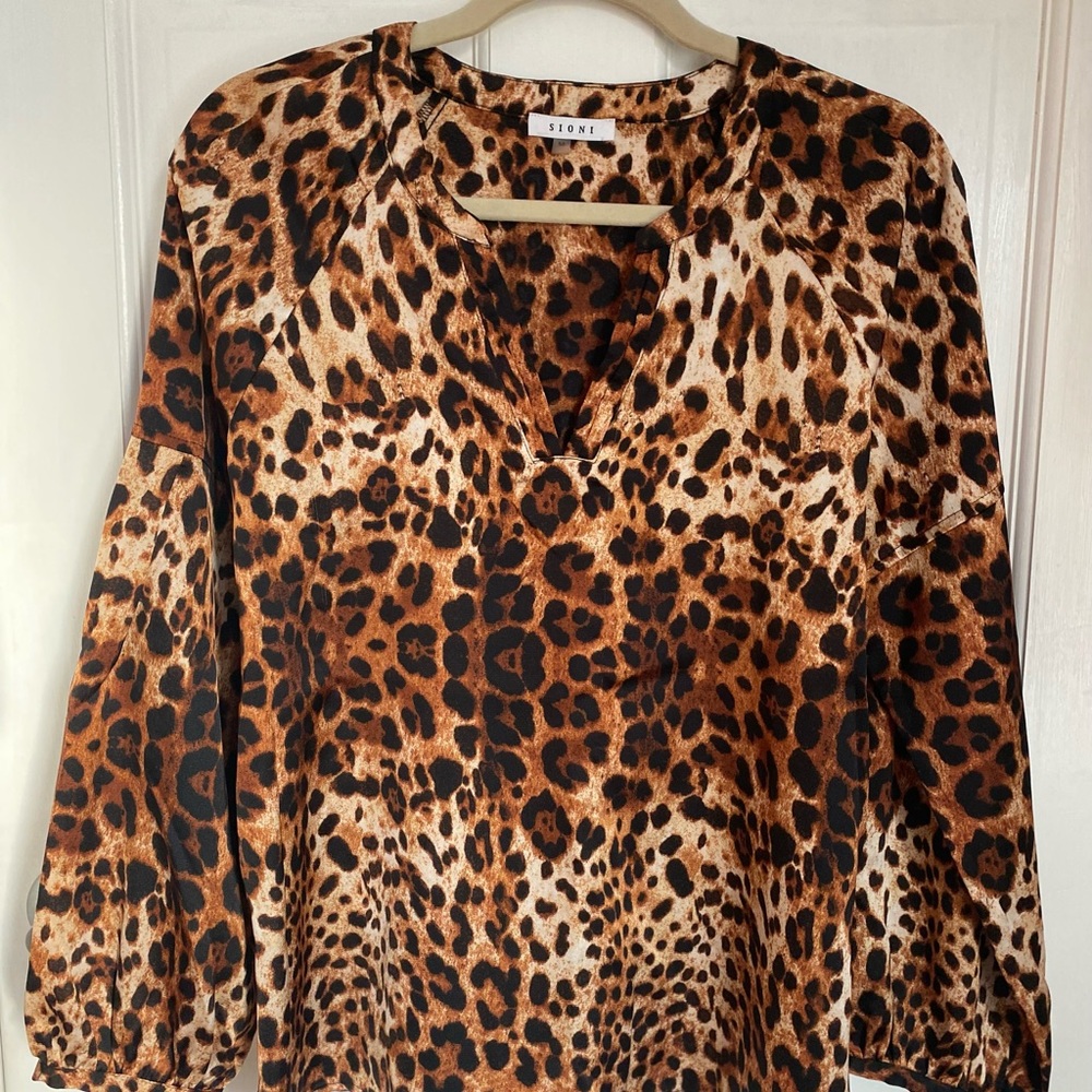 Sioni animal print blouse in size medium